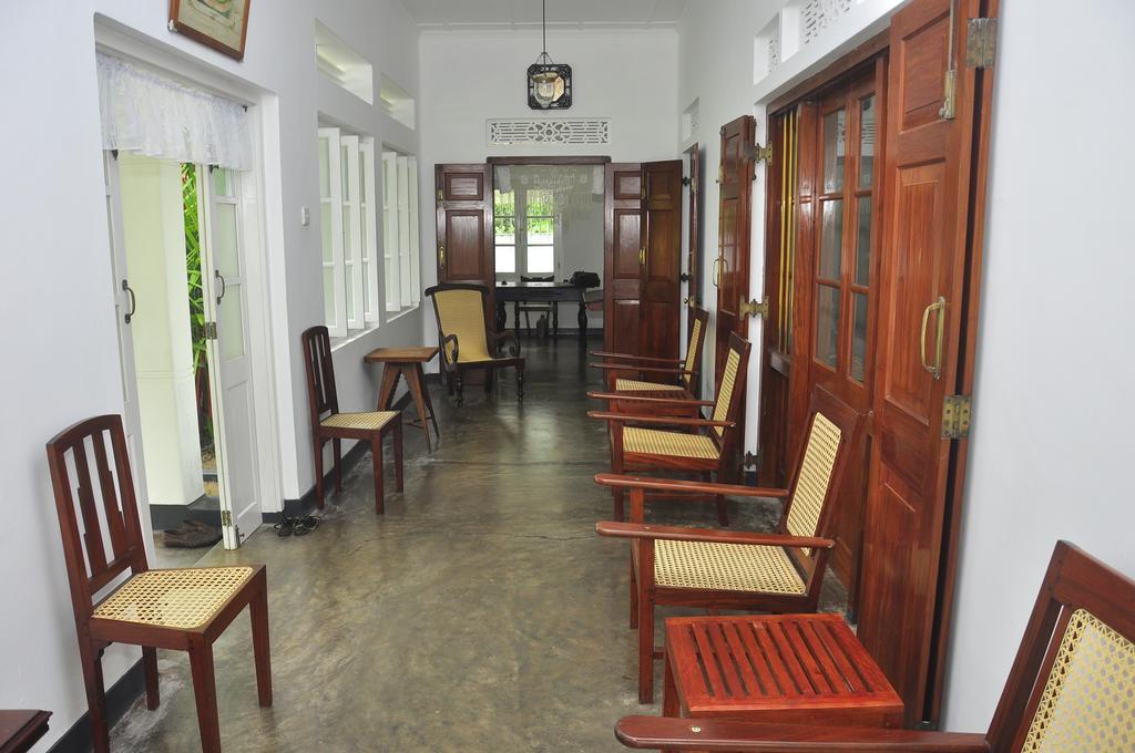 Village Headman'S Five Bedrooms Entire Bungalow Індурува Екстер'єр фото